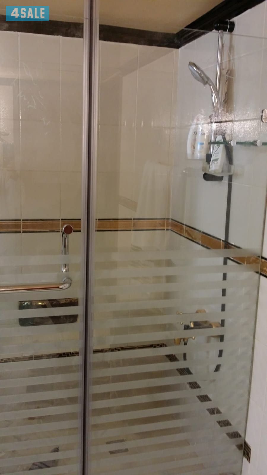 فني زجاج   ٦٦٤٩٢٨٤١2