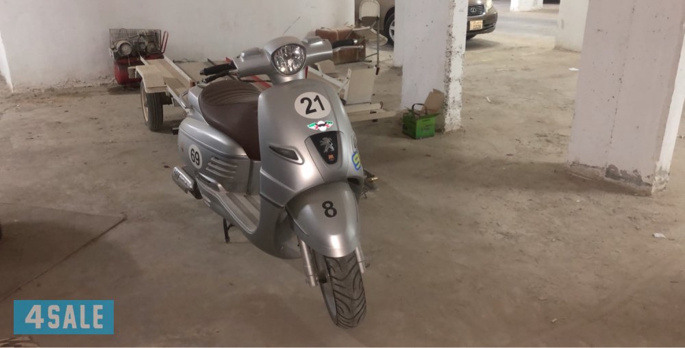 للبيع دراجة فيسبا بيجو موديل 20151