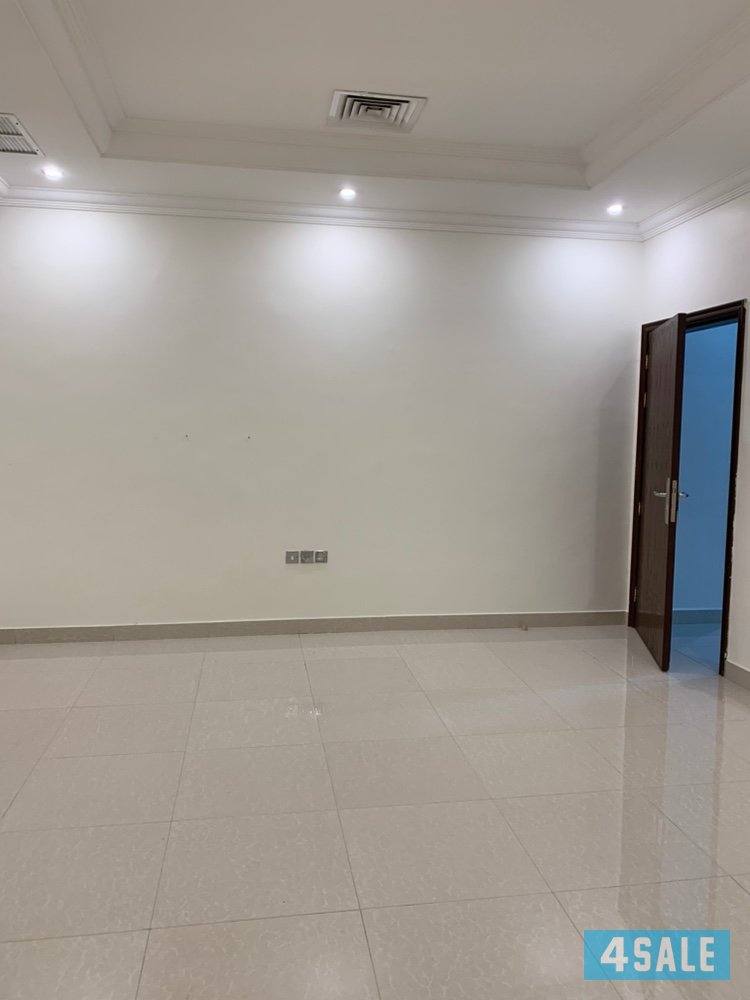 للايجار شقة في صباح الناصر5