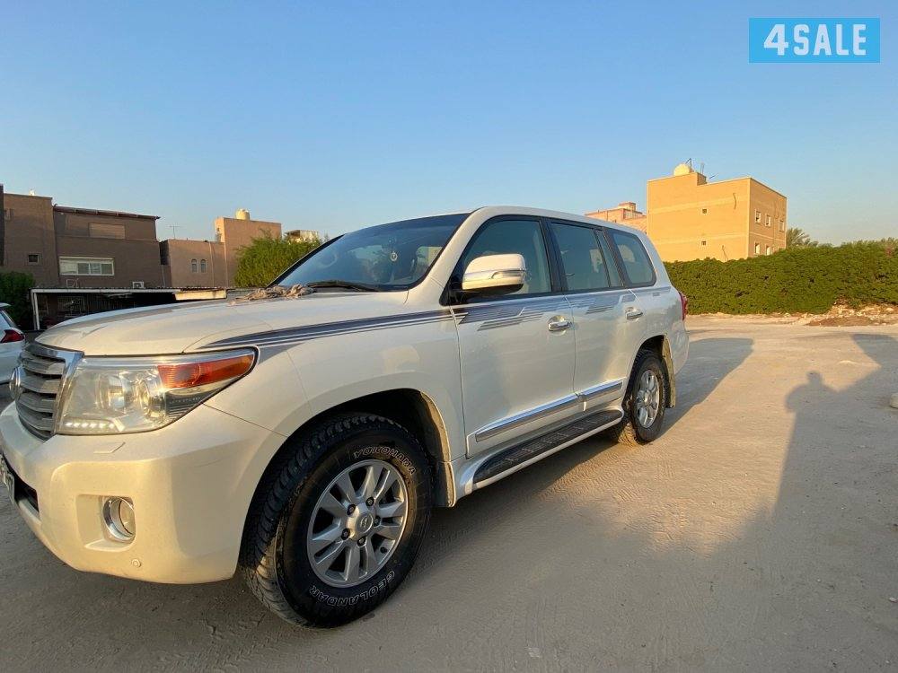 للبيع جيب لاندكروزر 2014 نظيف شرط الفحص خالي من الاصباغ6