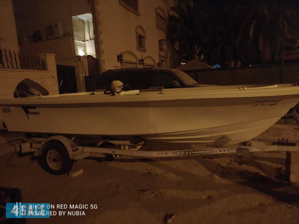 للبيع طراد الروضان مديل٩٩المكينة مو شغال2