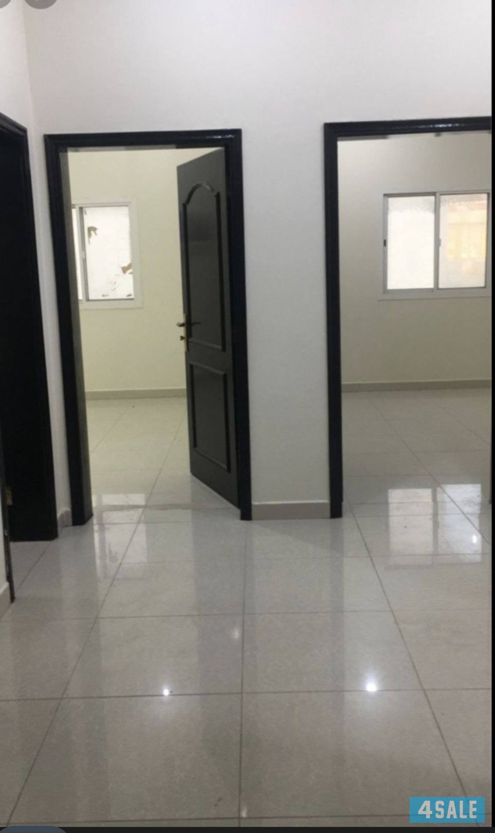 للعائلات فقط للايجار شقة ٣ غرف0