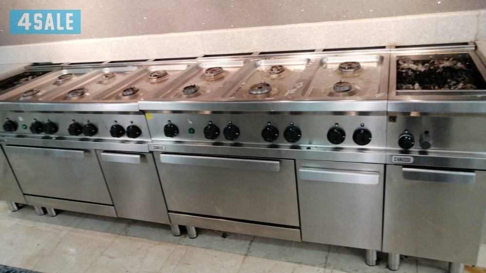 غسيل البيت كامل غسيل الديوانيات غسيل السجاد غسيل المطابخ غسيل الشقق5