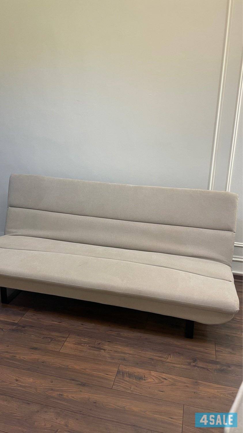 من هوم سنتر كنبه سرير مو مستخدمه كبيره علي غرفتي ماخذتها ب1251