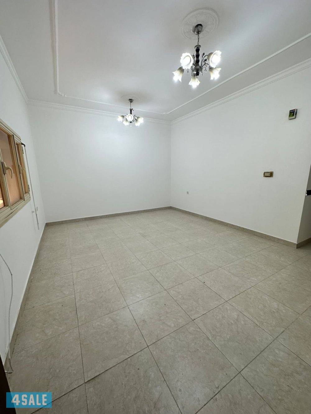 للايجار دور في العارضيه يتكون من غرفك ماستر وغرفتين مع حمام مشترك4