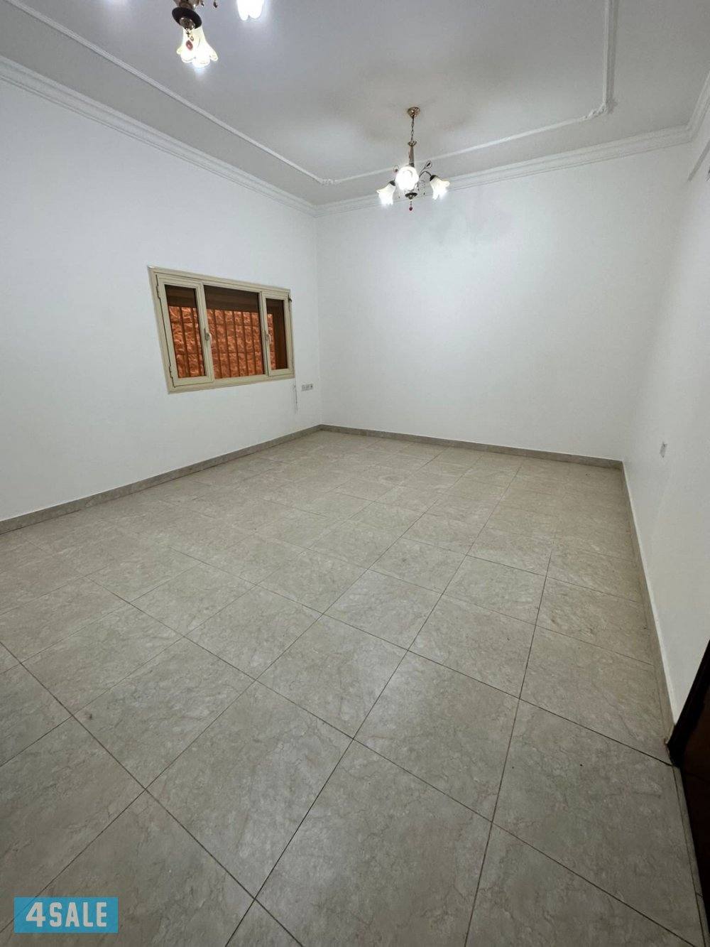 للايجار دور في العارضيه يتكون من غرفك ماستر وغرفتين مع حمام مشترك6