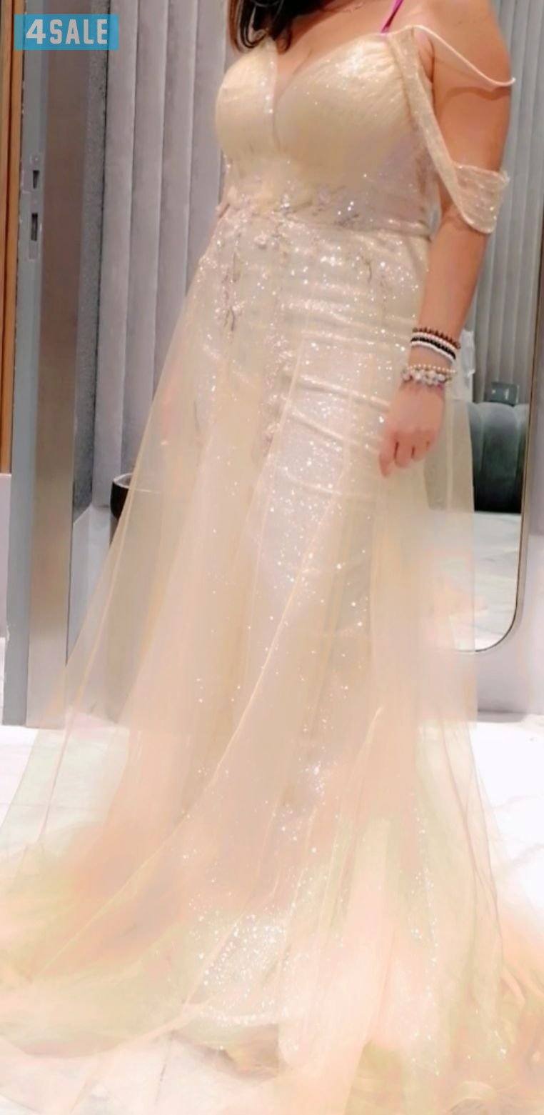 نفنوف للاعراس راقي جدا ملكي ذهبي فاتح مع جليتر مريح جداroyal dress for0