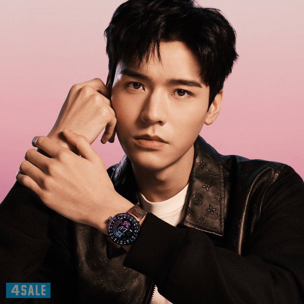 ساعة سمارت اوف براند لويس ڤيتون5