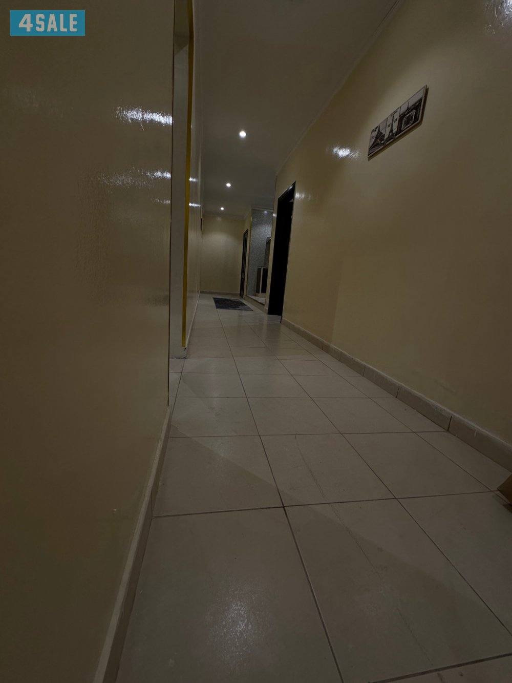 شقة مودرن صف اول على الخور8