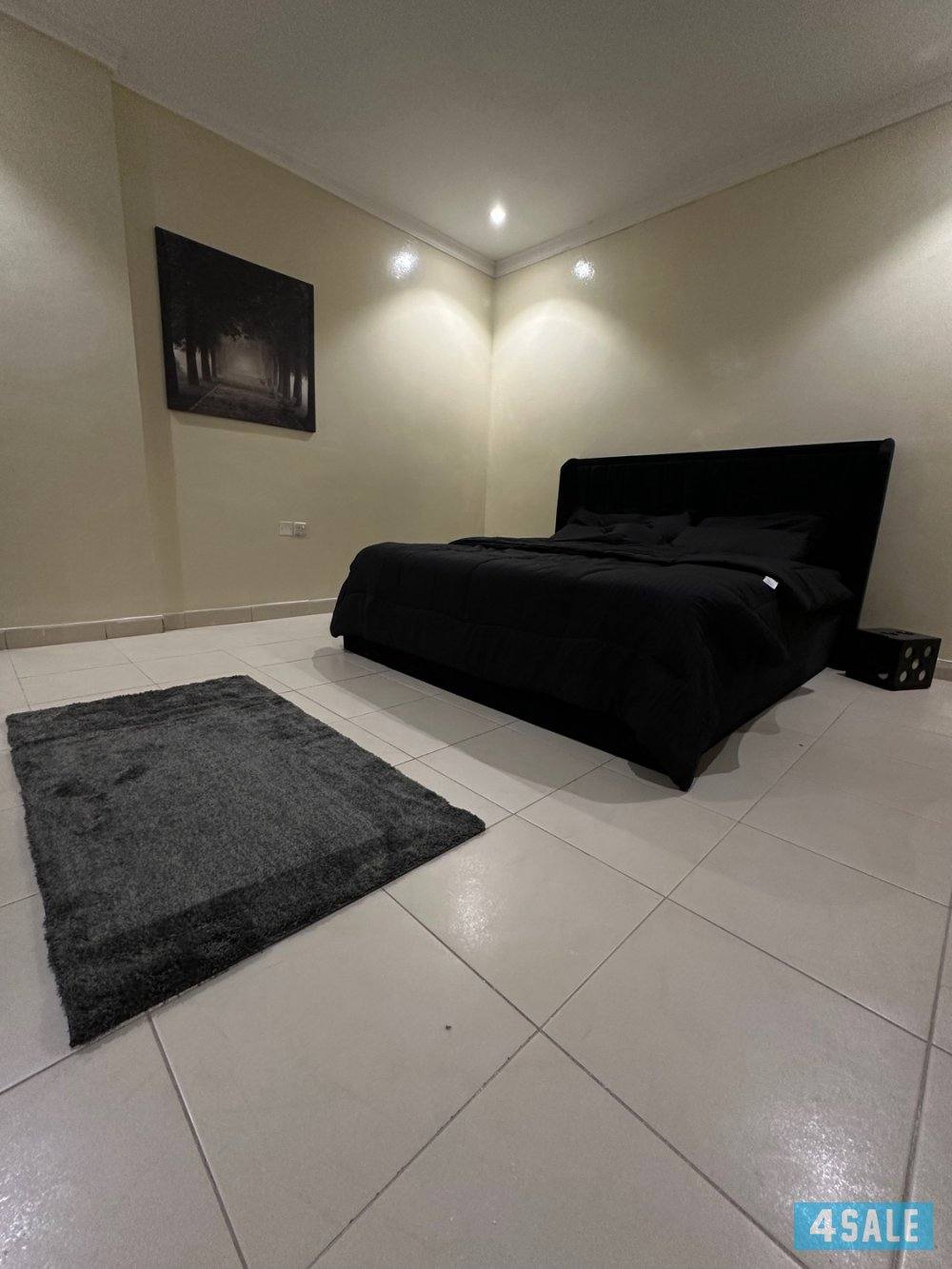 شقة مودرن صف اول على الخور10