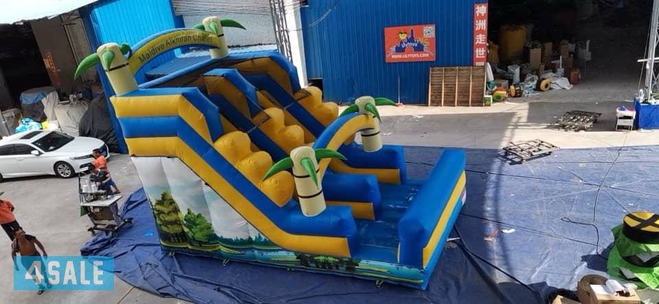 نطاطية للاطفال نظيفة جدا مع ماطورين هواء واحد جديد وامان باذن الله0