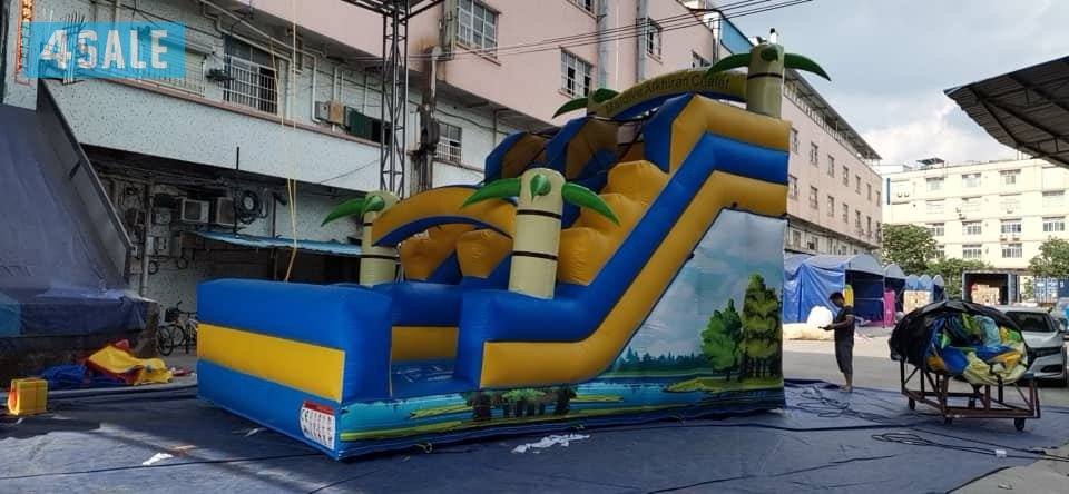 نطاطية للاطفال نظيفة جدا مع ماطورين هواء واحد جديد وامان باذن الله1