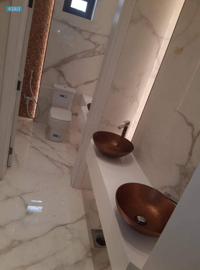 مقول وفنى صحى تكسير وتمديد الحمامات والمطابخ وتركيب السخانات والمضخات0