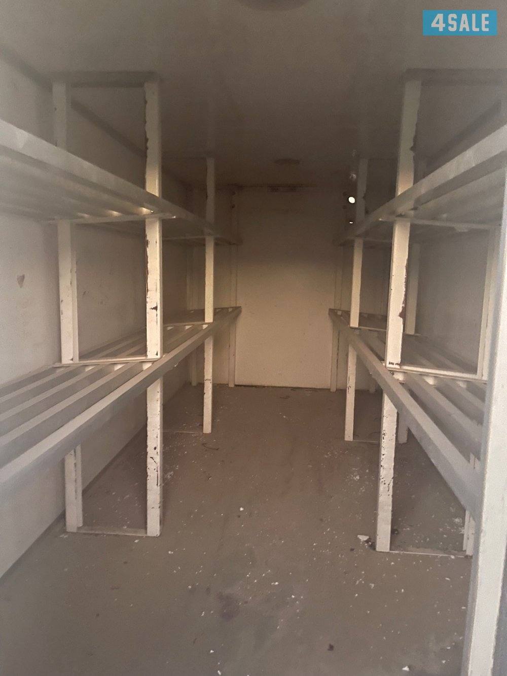 للبيع صناديق تبريد نظيفه جدا0