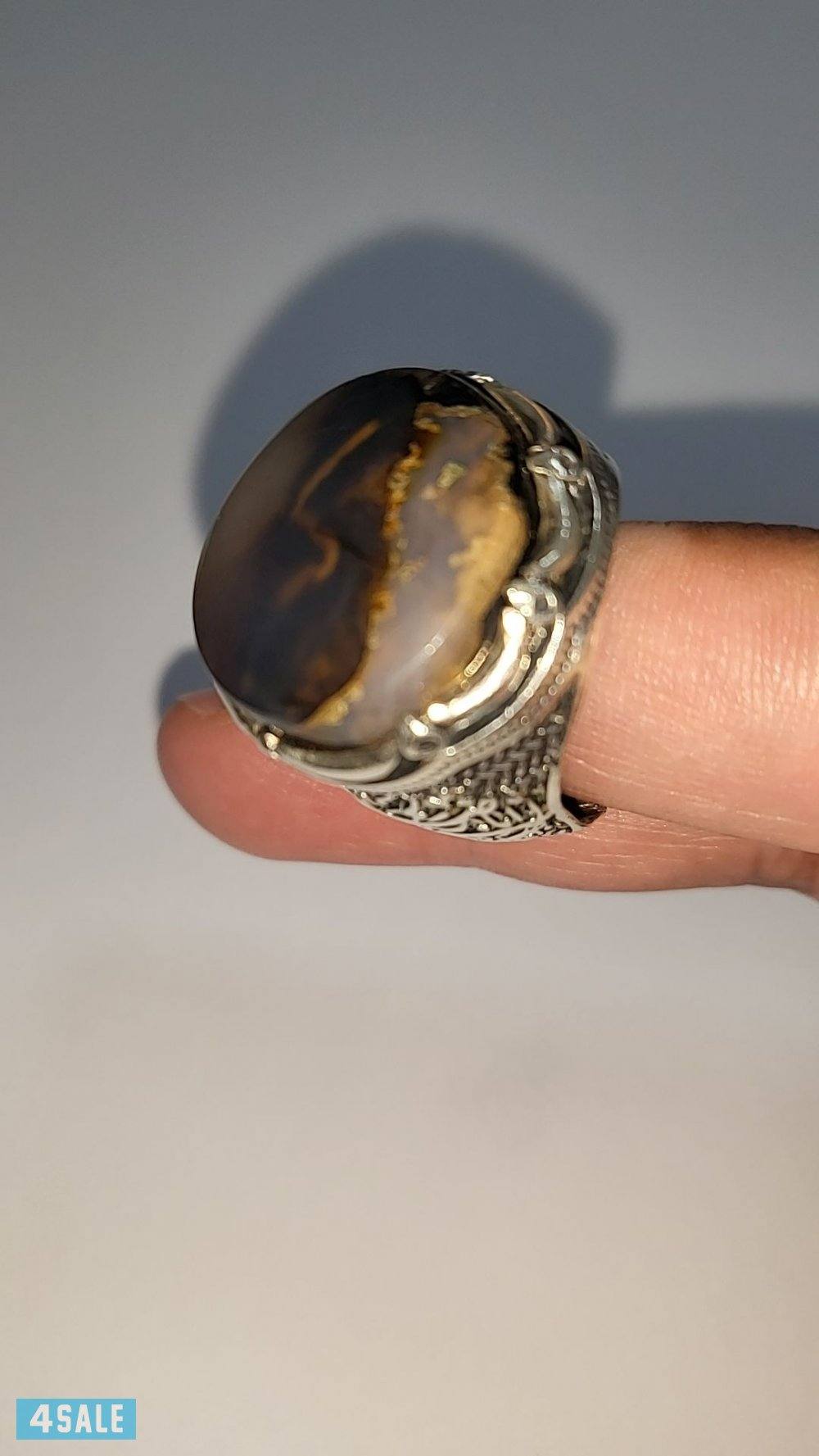 خاتم فاخر بالعقيق اليماني منقوش3