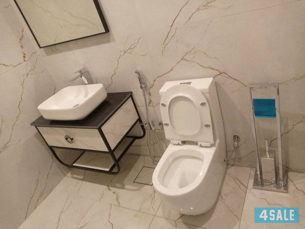 معلم وفني صحي أقل الاسعار تركيب وتمديد الحمامات وتركيب الاكسسوارات4