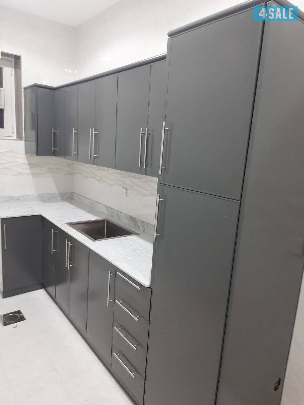 فني وصيانة مطابخ المنيوم فك وتركيب ونقل جميع المطابخ وتبديل مفصلات وما5