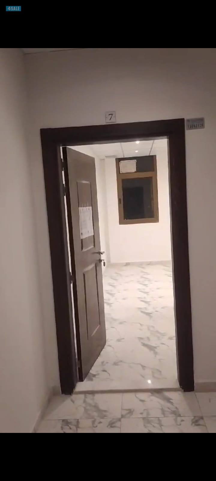 مكاتب شقق تجاريه ومحلات تجاريه تصلح جميع الانشطه ايجار 280 دك و220 دك0