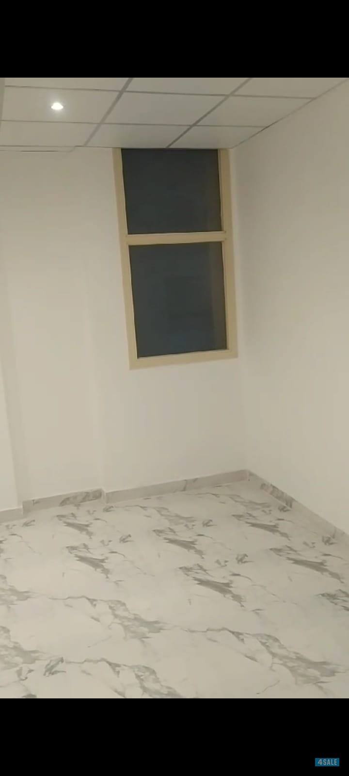 مكاتب شقق تجاريه ومحلات تجاريه تصلح جميع الانشطه ايجار 280 دك و220 دك4