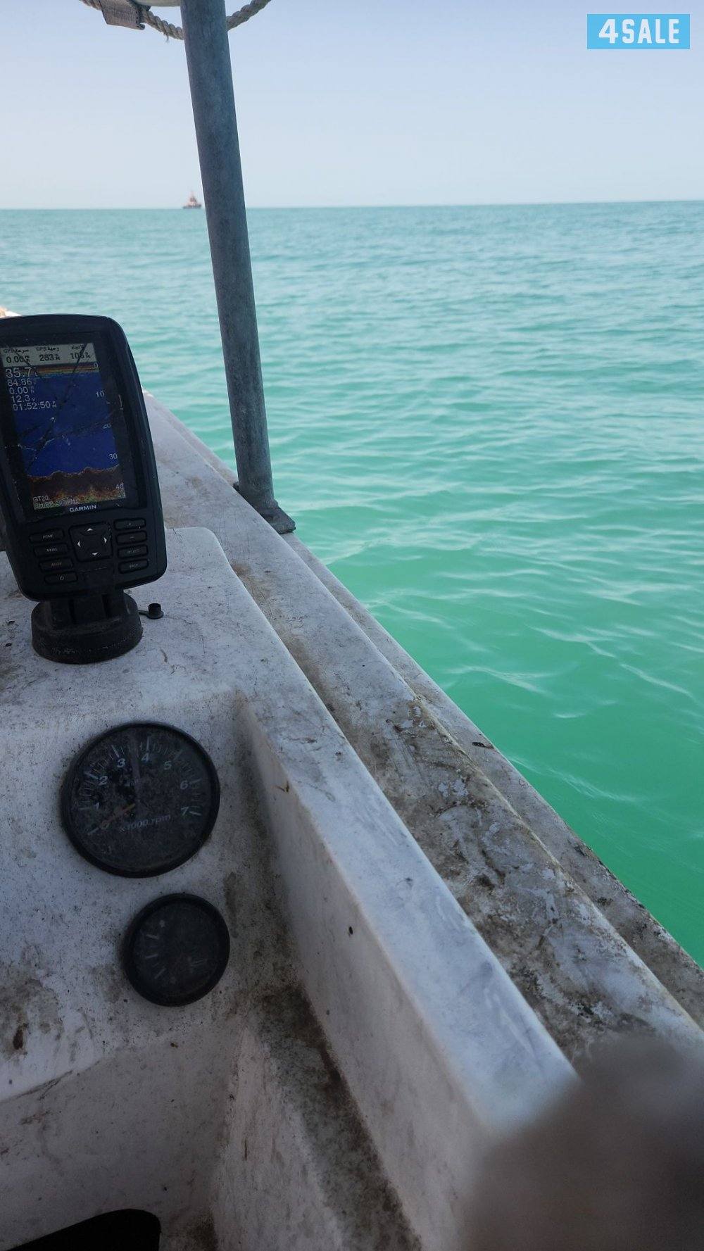 للبيع  ١٨ قدم الروضان مكينه ٢٠٠٧ قرف ٢٠٠٧0