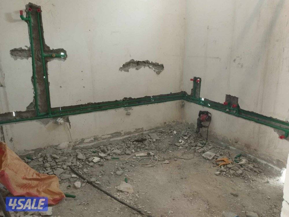 فني ادوات صحيه13