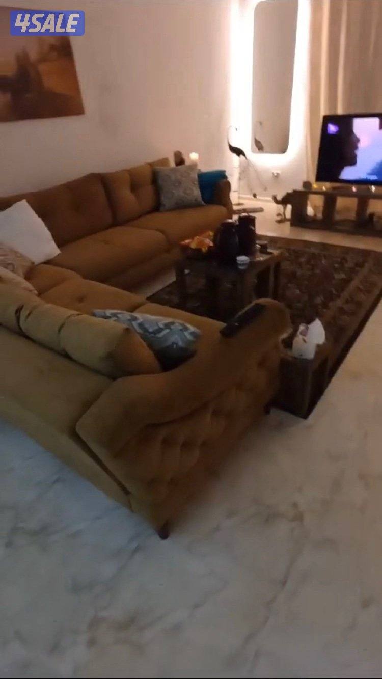 للبيع شقة في مصر الجديدة0