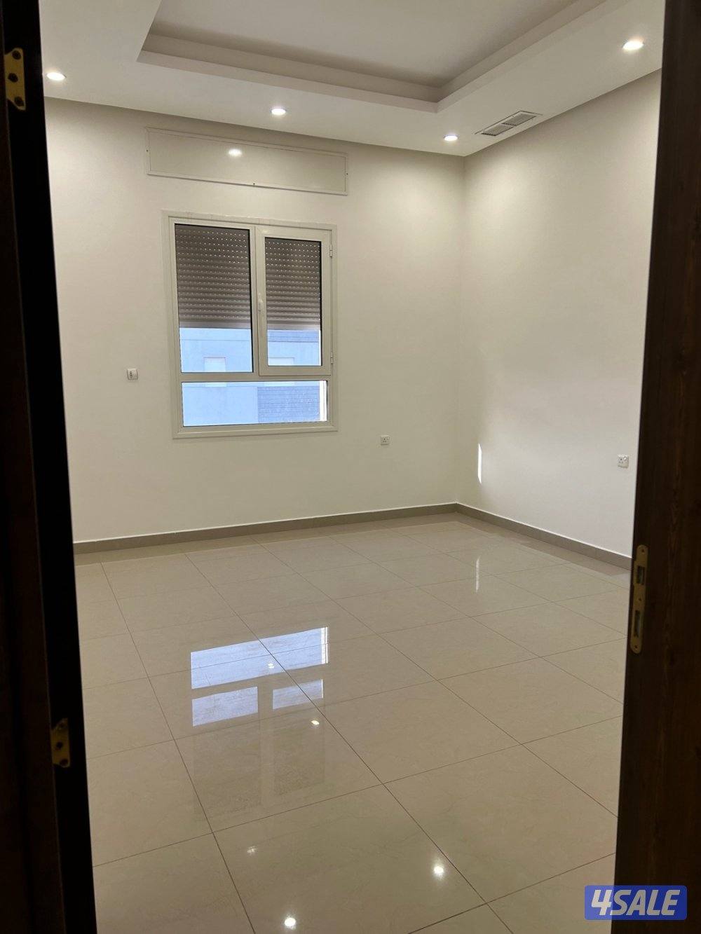 للايجار من المالك شقة في جابر الاحمد ق 50