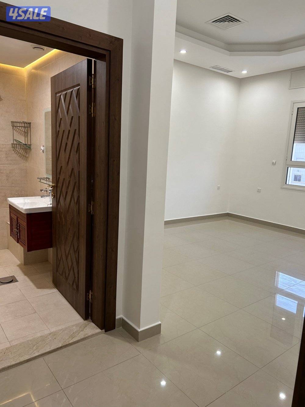 للايجار من المالك شقة في جابر الاحمد ق 53