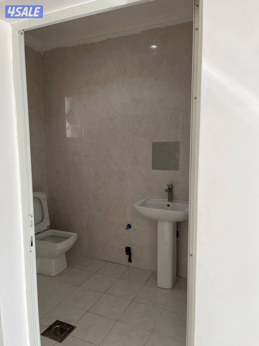 الخيران السكنيه قطعه ٣ شارع ٣٠٦ منزل ٣٠ قرب المدارس0