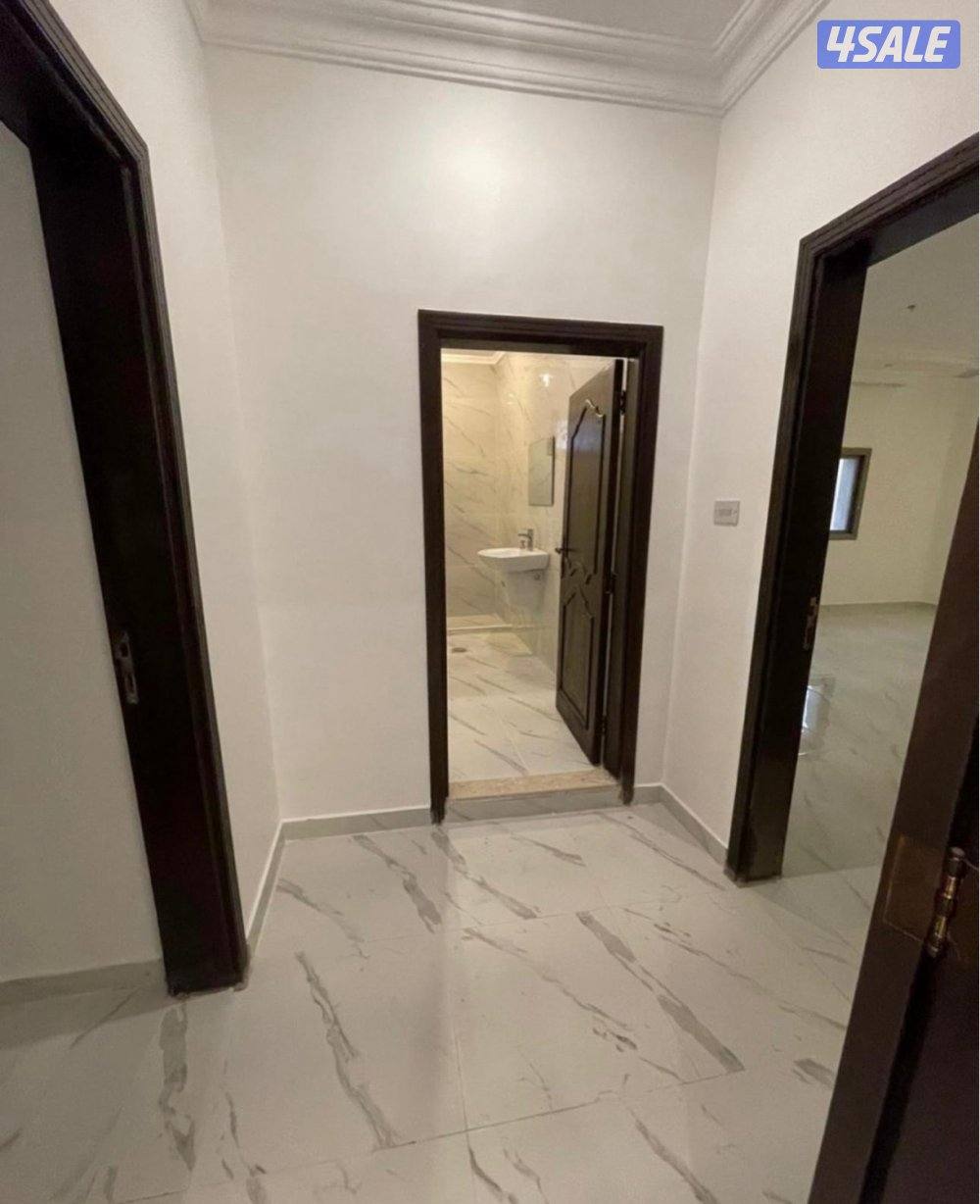 شقه للمعاريس غرفتين وصاله وحمامين ومطبخ وغرفه عاملــه ومصعد0