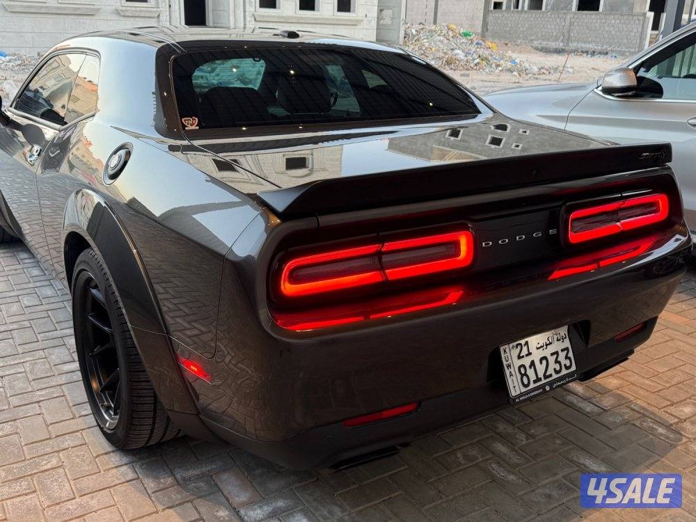 DODGE CHALLENGER HELLCAT REDEYE6