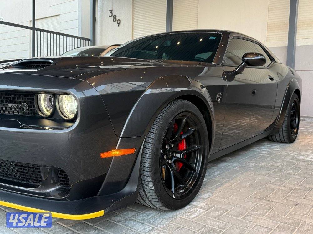DODGE CHALLENGER HELLCAT REDEYE9