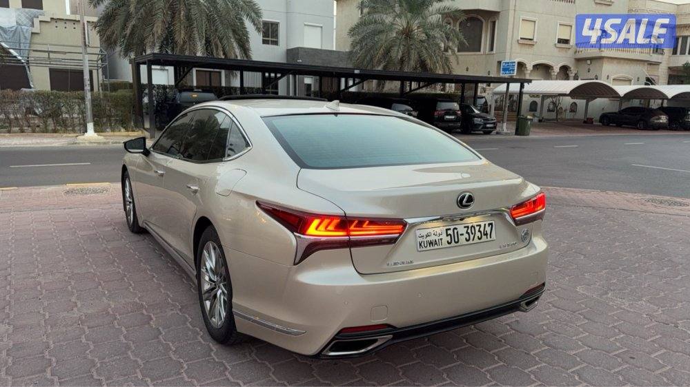 لكزس LS 350 موديل 2018 عداد 96 الف بحاله ممتازه2
