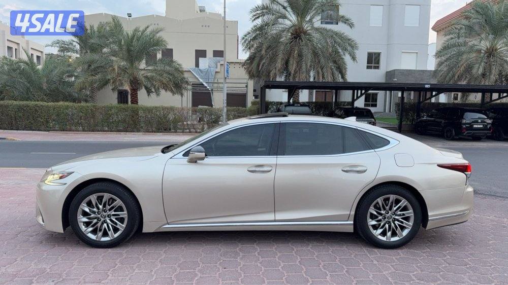 لكزس LS 350 موديل 2018 عداد 96 الف بحاله ممتازه4