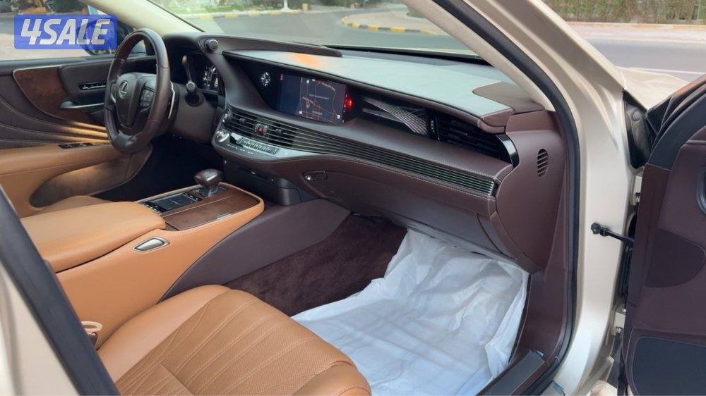 لكزس LS 350 موديل 2018 عداد 96 الف بحاله ممتازه9