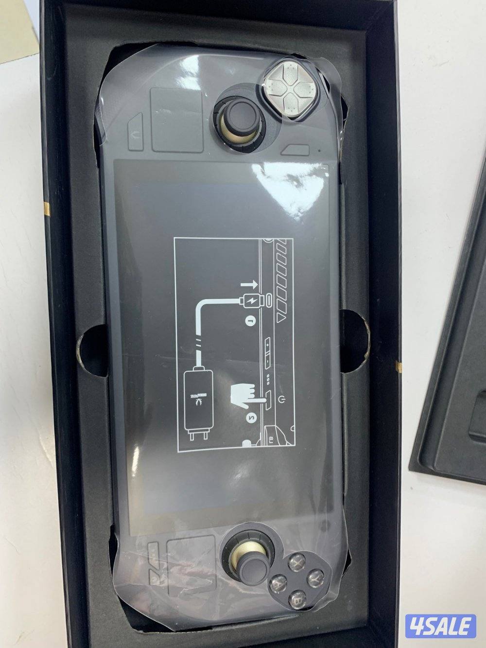 zotac zone 512gb بالكرتون نظيف جدا2