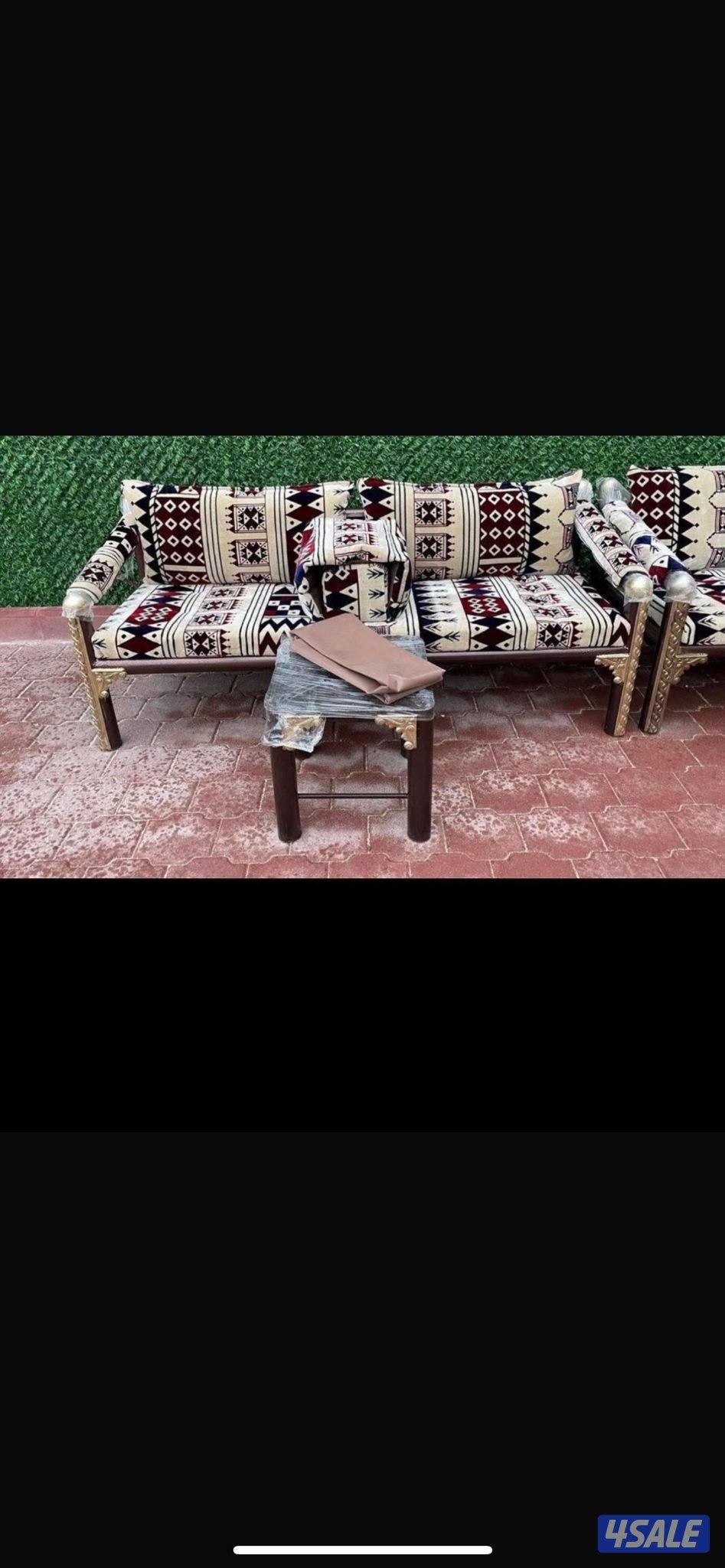 للبيع كراسي ملكية + اطقم خارجية خشب و حديد0