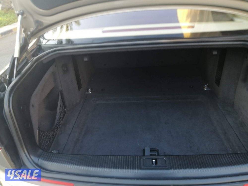 أودي A8 ٢٠١٠ سيرفس منتظم شرط الفحص للبيع14