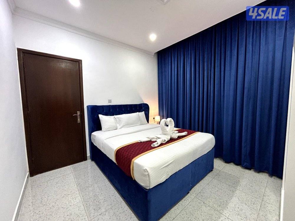 موقف سيارات تحت الأرض متاح...10