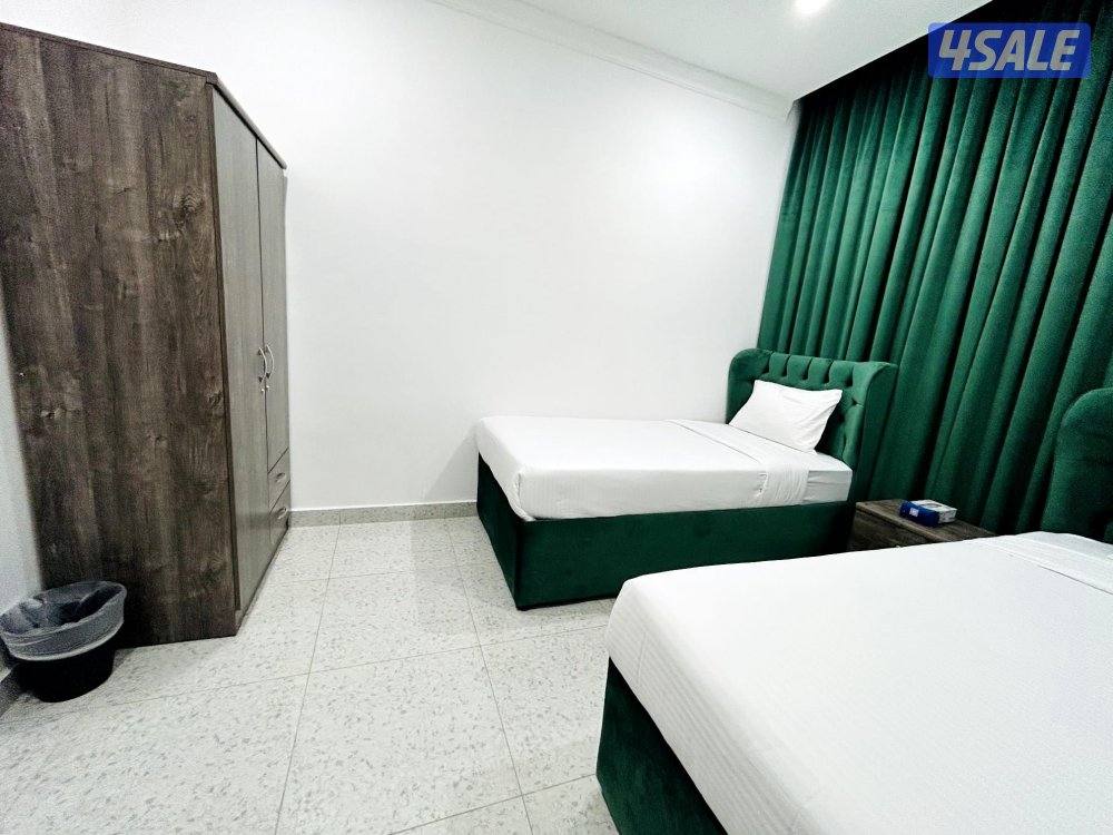 موقف سيارات تحت الأرض متاح...12