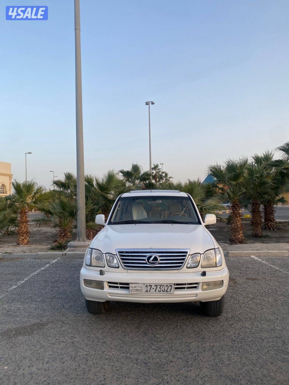 للبيع جيب لكزس0
