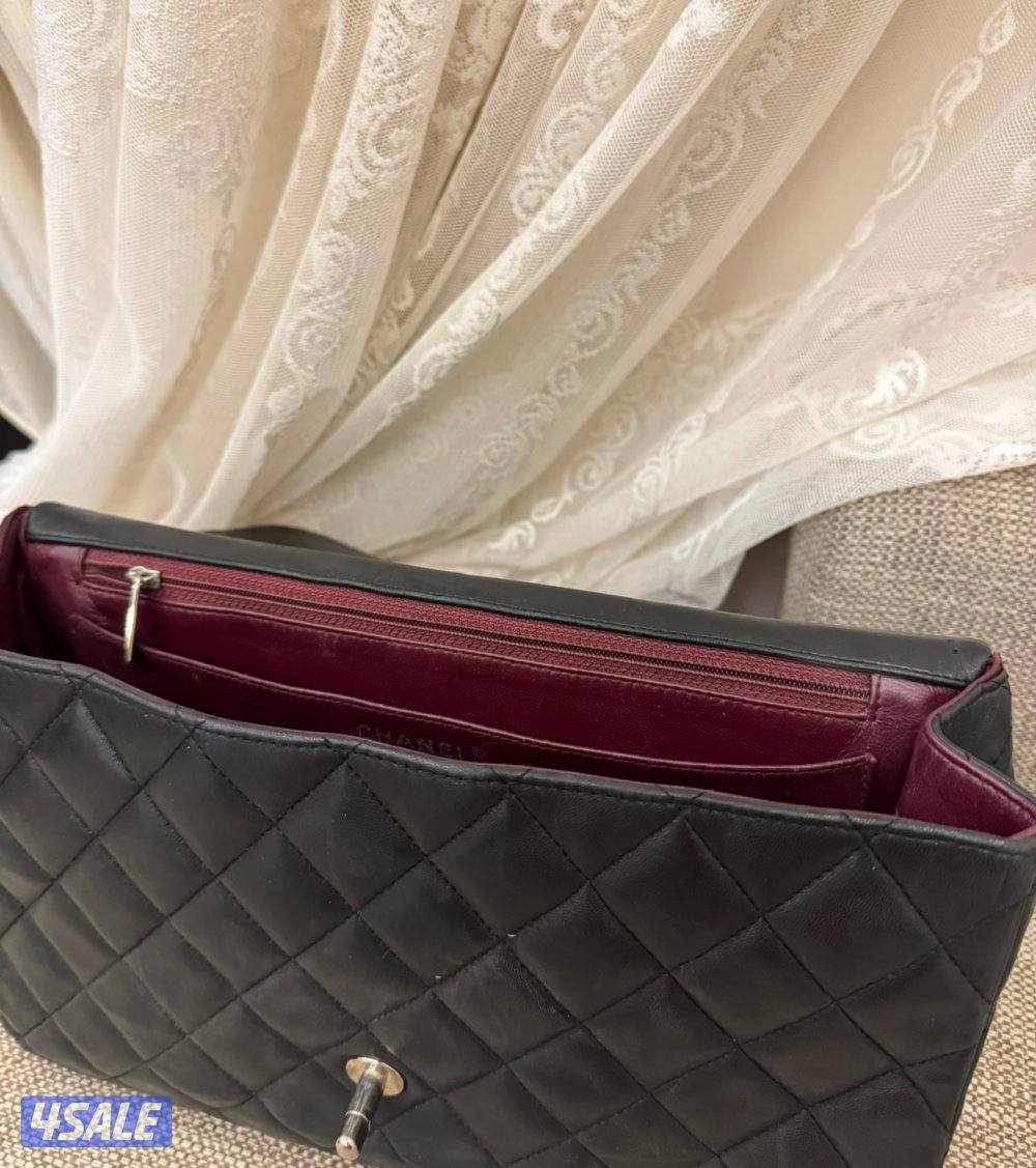 للبيع جنطة شانيل كلاسك ٩٥٠ دك1