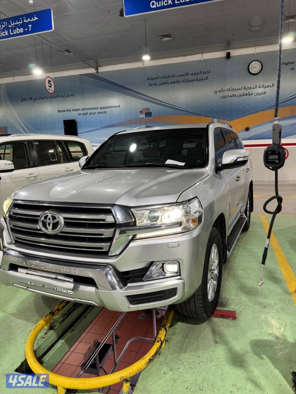 للبيع لاند كروزر 2018 صبغ وكالة سيرفس منتظم مالك الاول1