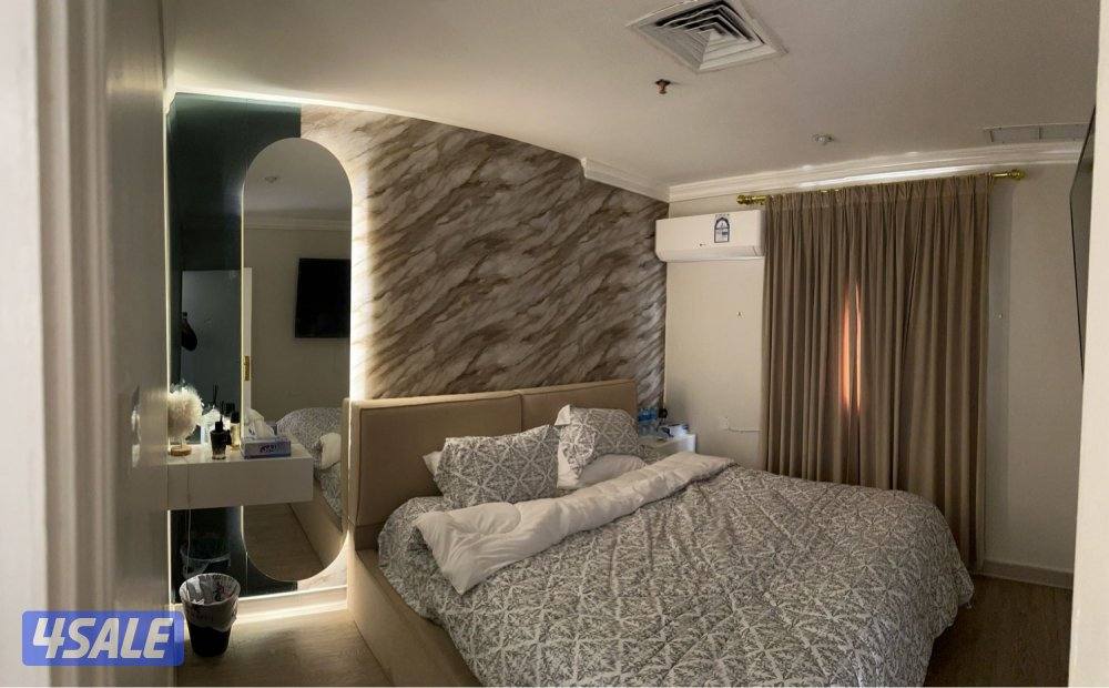 للبيع شقة خلو بميدان حولي مرتبه ونظيفة2