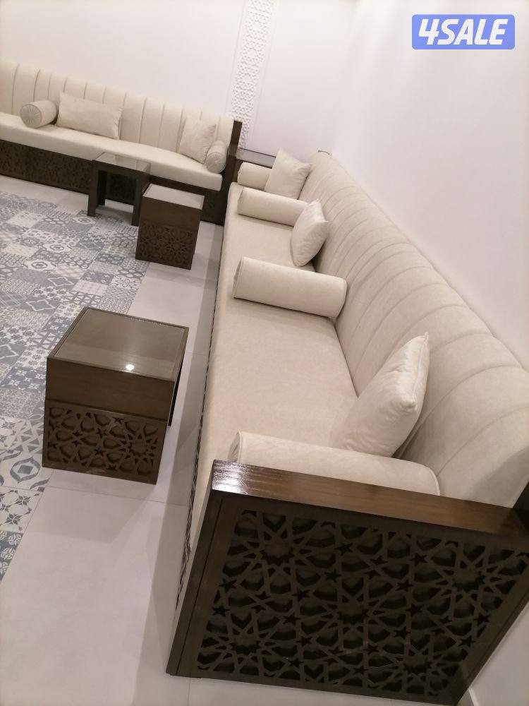 تفصال وتنجيد مساند ومخاد على حسب طلبك. فخم وضمان جودة 

نوفر لكم خدمة:13