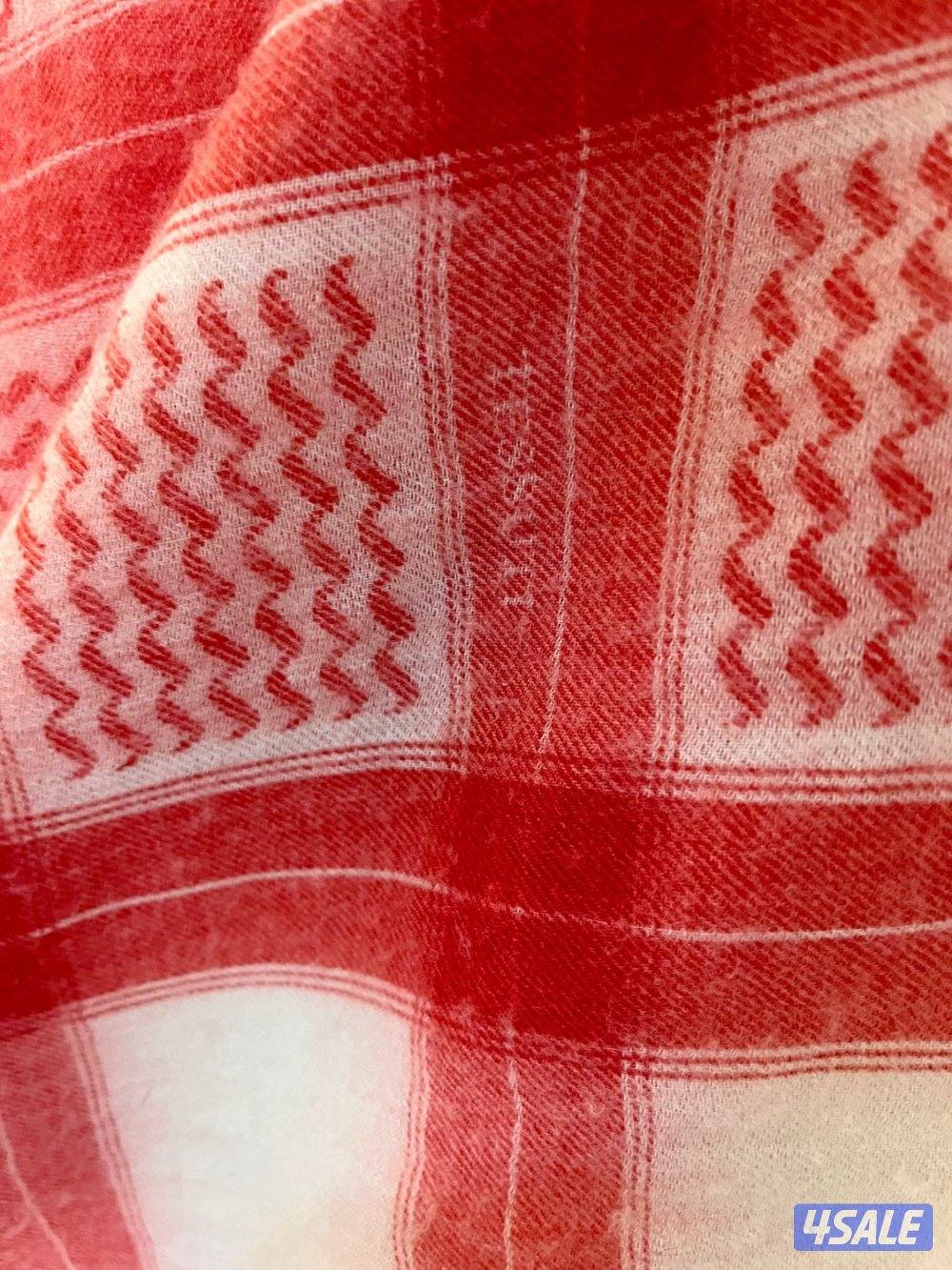 للبيع شال تيسوتي بيبي فل كشمير ولونه مميز والسعر 100 نهائي0