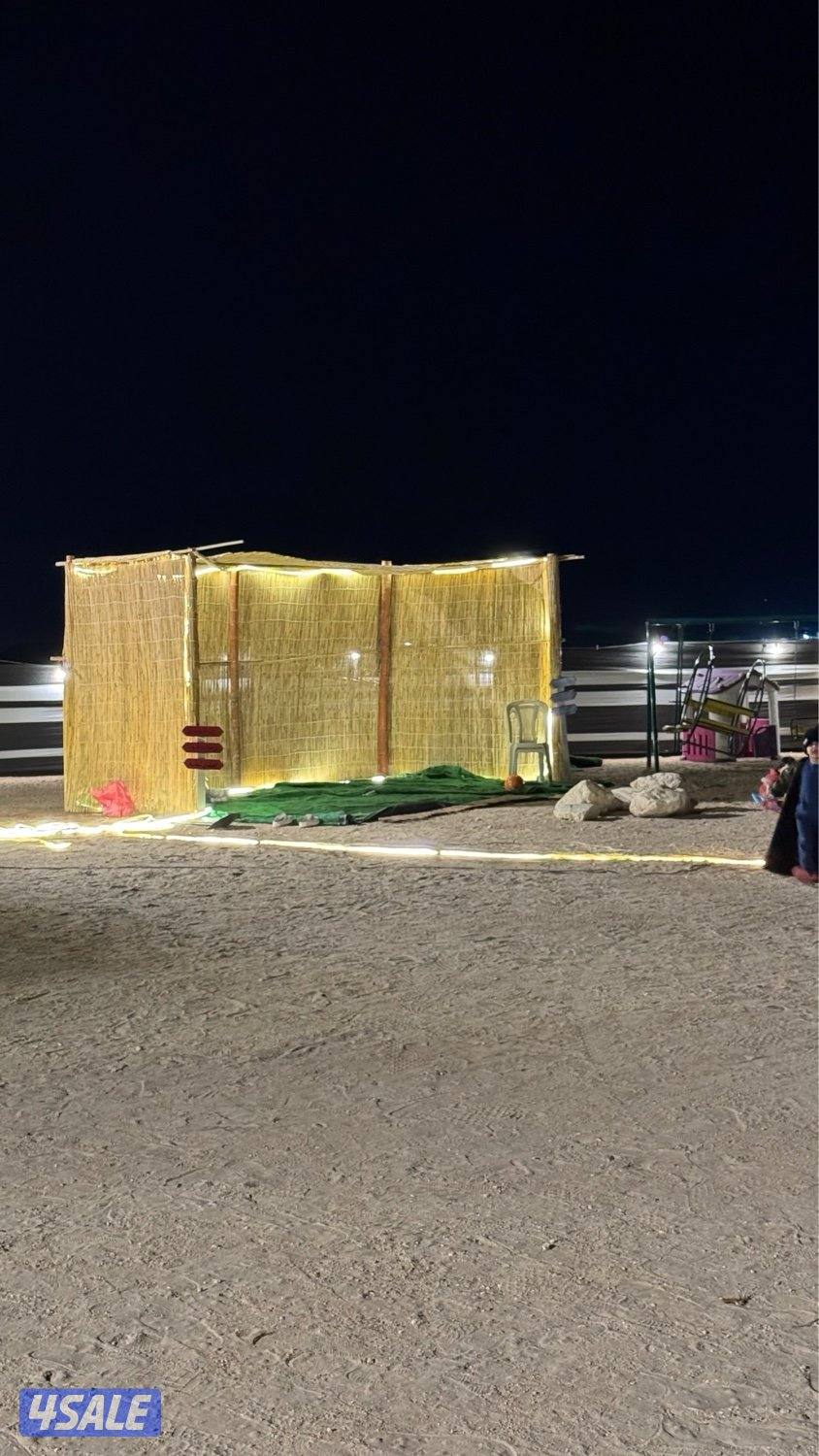 للبيع مخيم مع كونتينر مو منصوب0