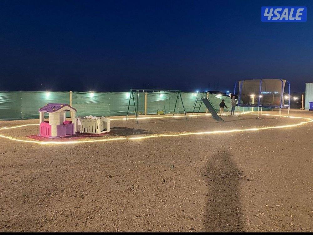 للبيع مخيم مع كونتينر مو منصوب2