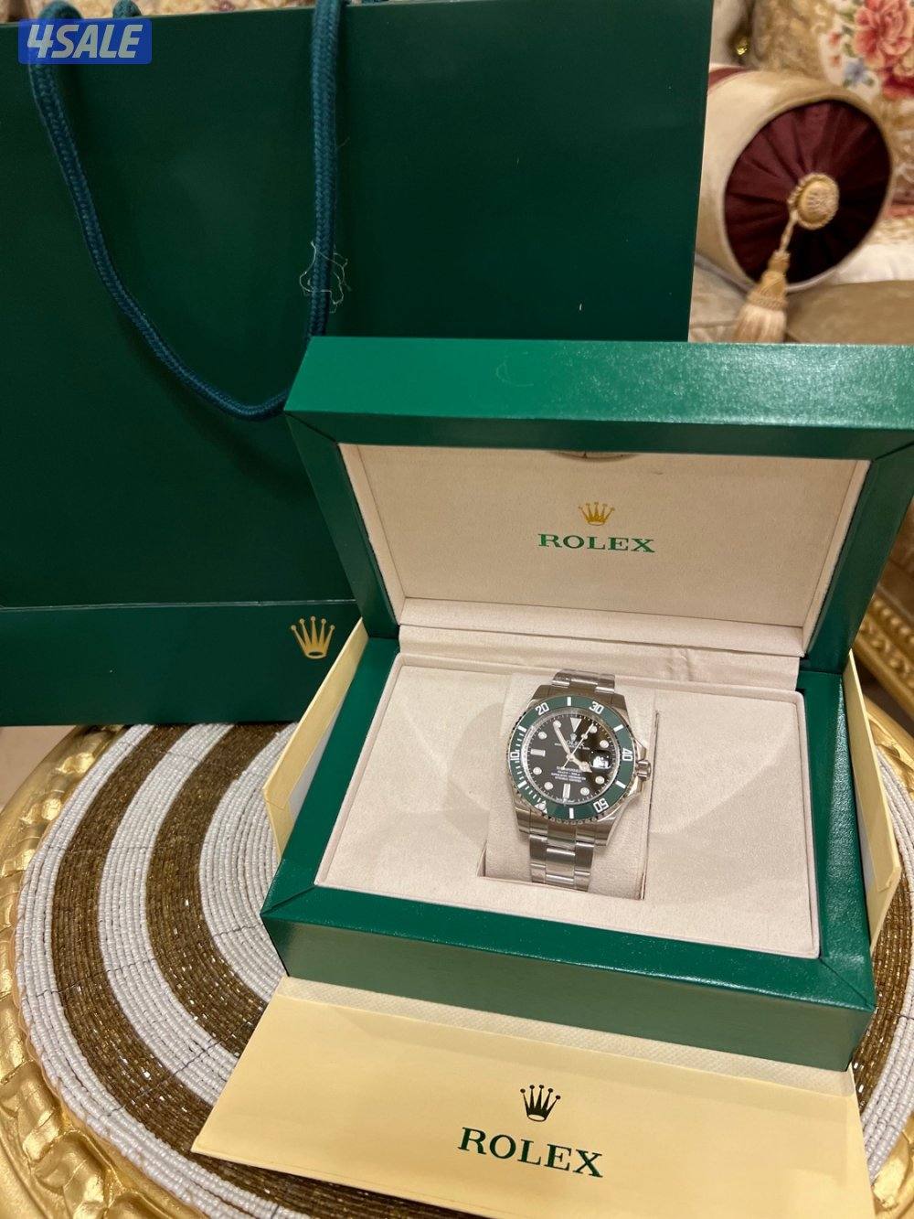 للبيع ساعة ستار بكس سنغفورة جديدة غير مستخدمه اخت الاصلية بضبط0