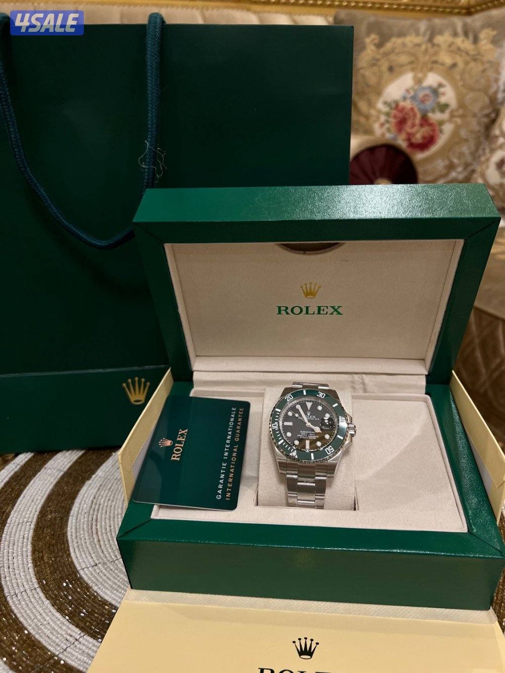 للبيع ساعة ستار بكس سنغفورة جديدة غير مستخدمه اخت الاصلية بضبط5